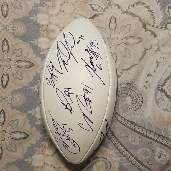 Autograph Football - Picture 4 of 4
